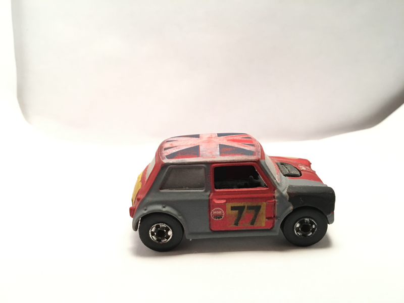 Illustration for article titled Morris Mini needs some work